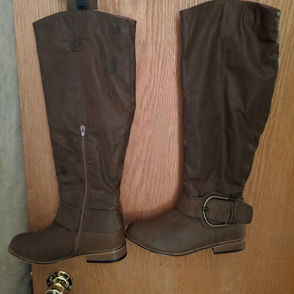 Women's boots